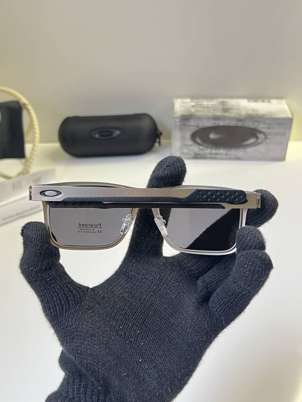 Oakleey_4123_silver_black