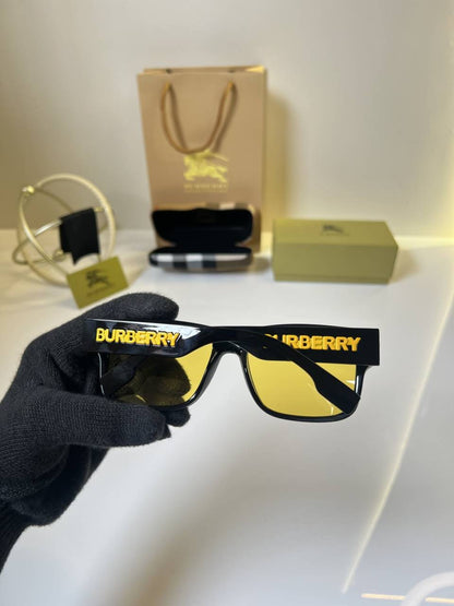Burberrry_69019_yellow_black