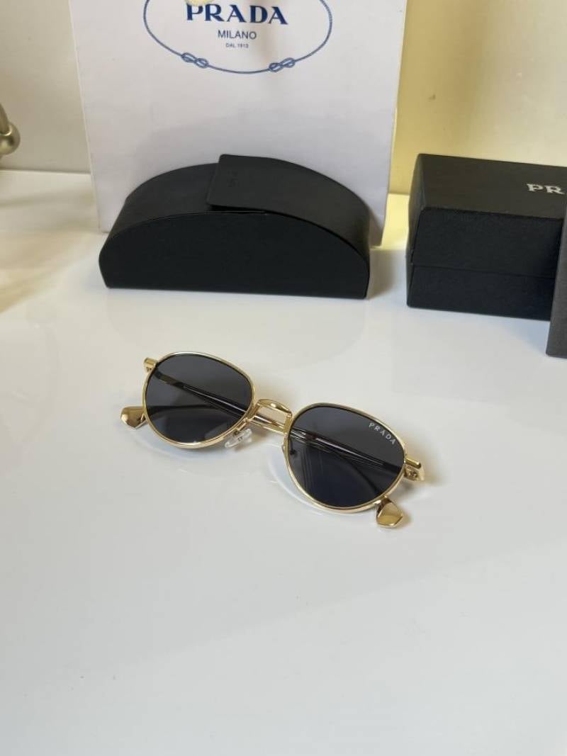 Pradda_3183_gold_black