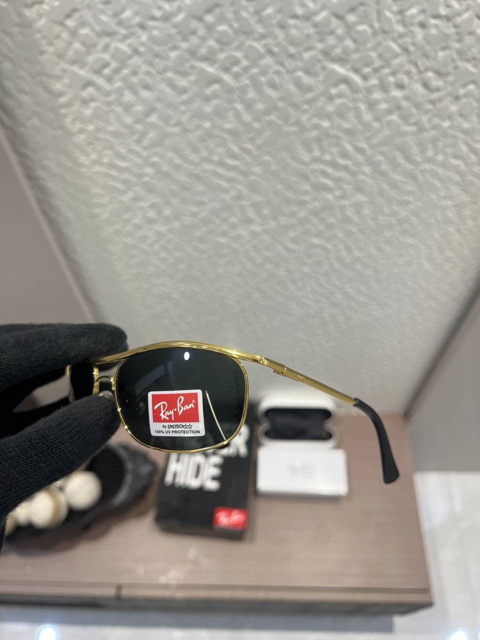 Rayban_8012_Black_Gold