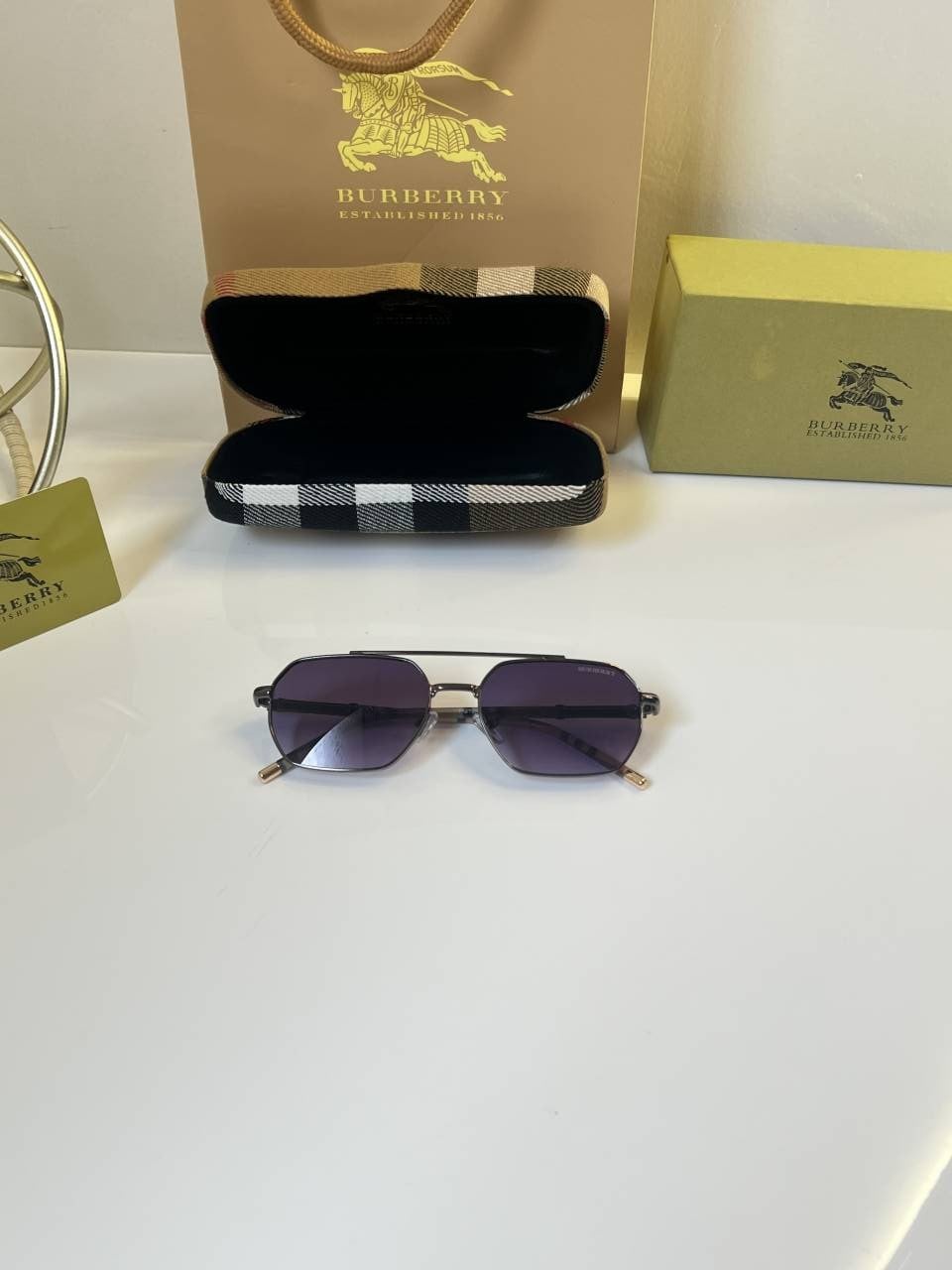 Burberrry_1042_purple_multi