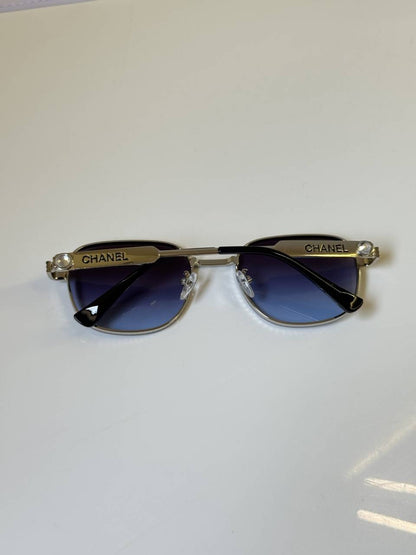 Chanel_8068_Silver_Blue_Shaded