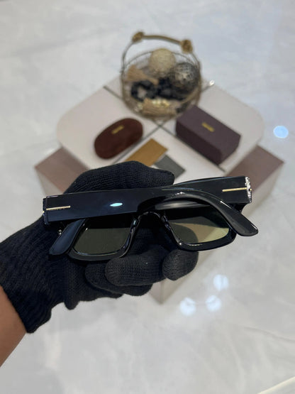 Tomford_184_Black_Green