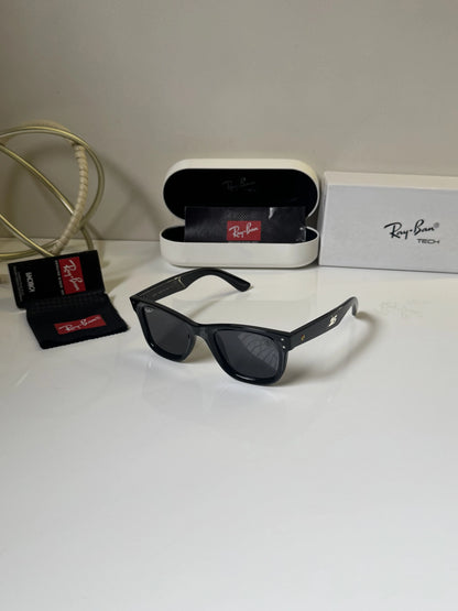 Rayban_502_Shine_Black_Ferrari_Edition
