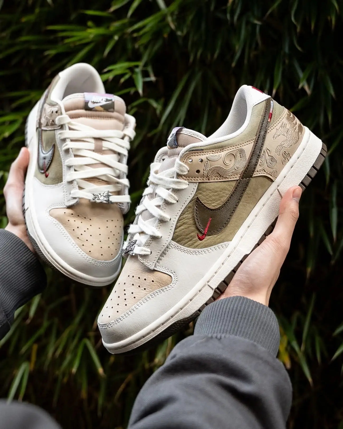 Nike_SB Dunk Low SE LNY Year Of The Dragon Sneaker