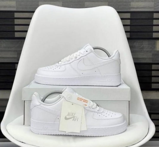 Nikee Airforce 1 Low MILKY WHITE LEATHER QUALITY WITH ALL ACCESSORIES AND KIT