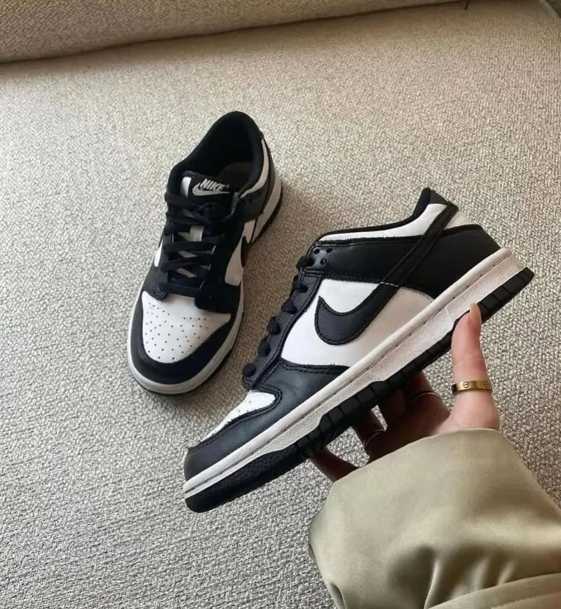 Nike Sb Dunk low Panda Womens