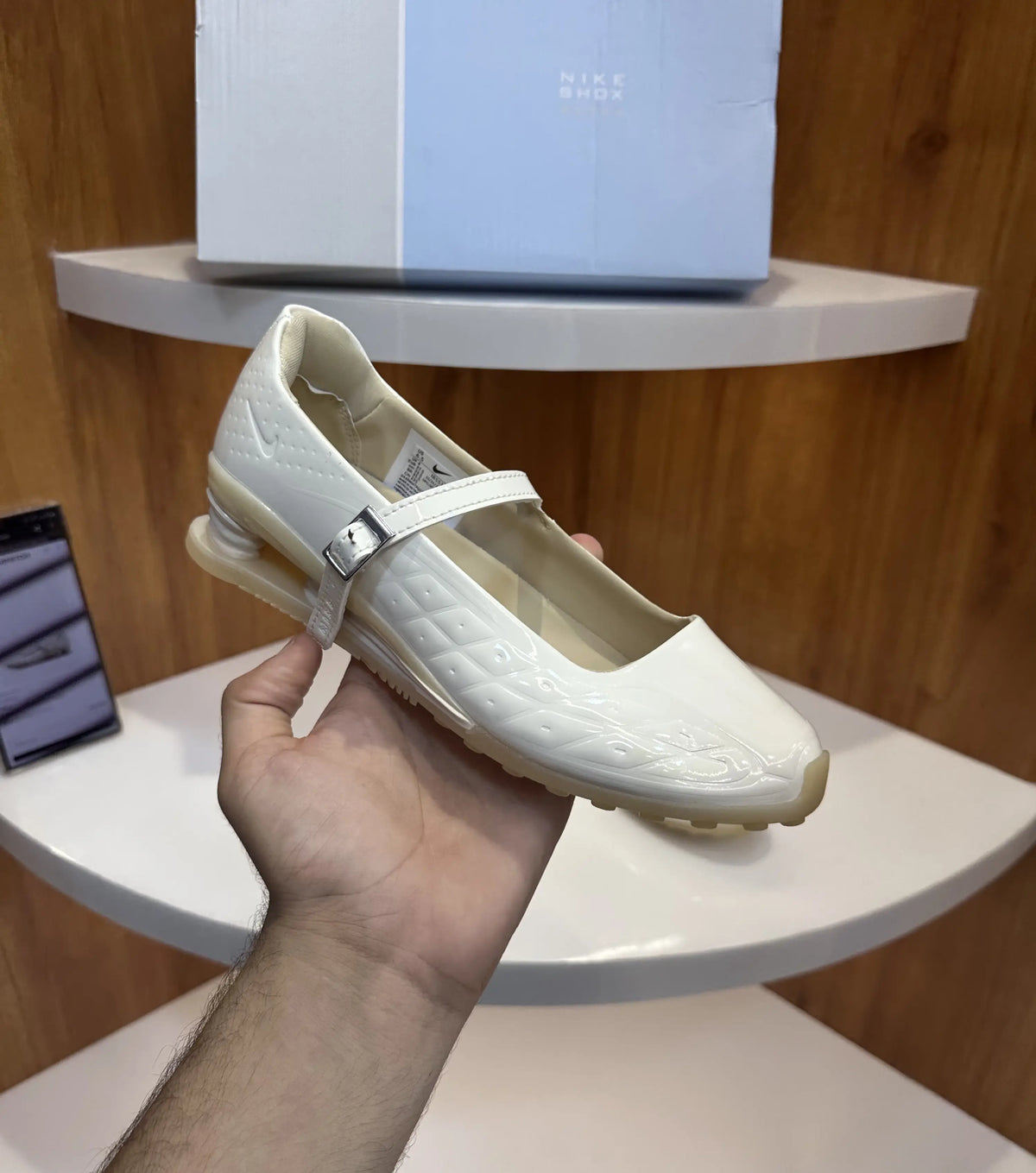 Nike_Shox Z Calistra Pale Ivory For Her