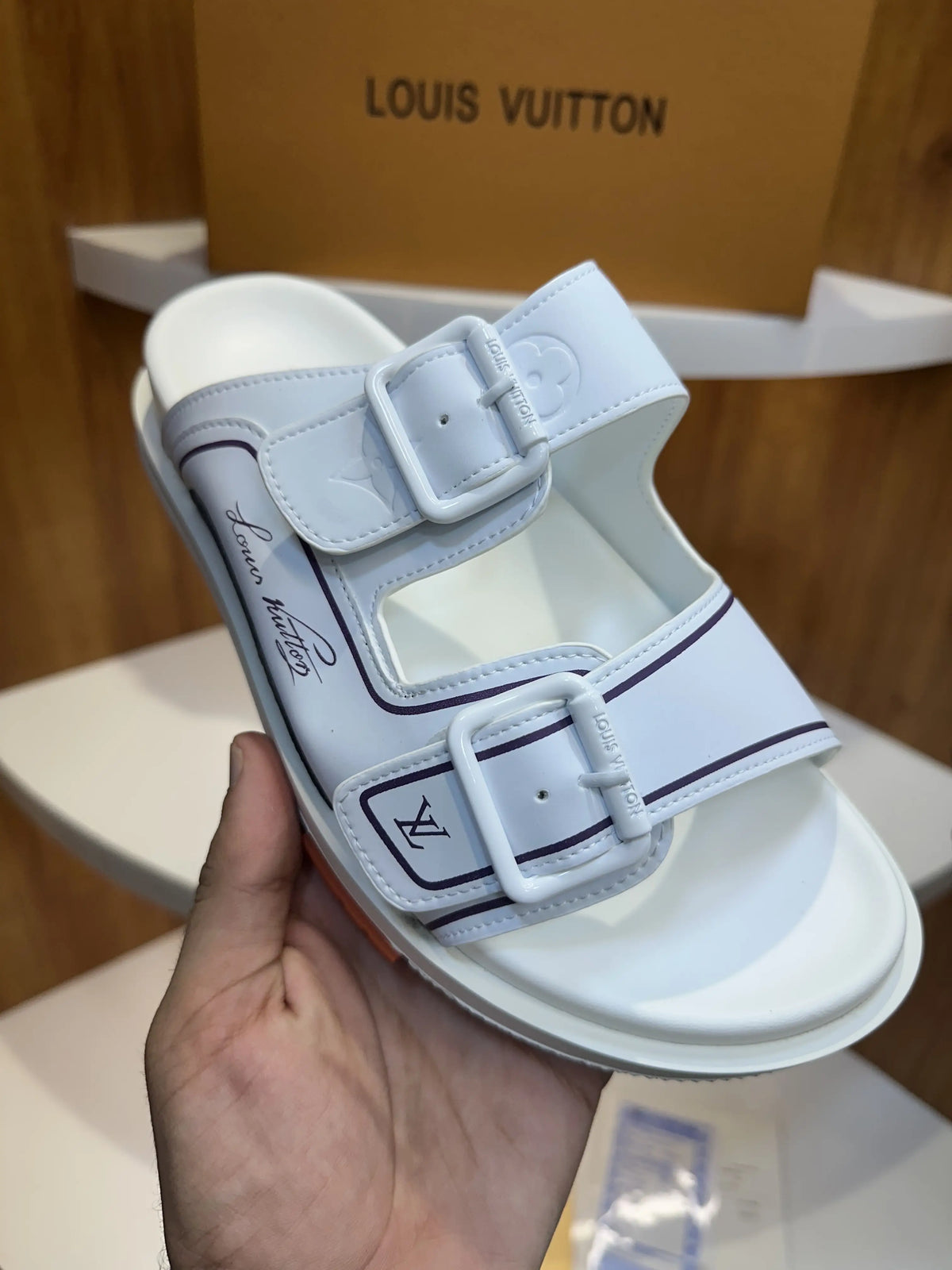 Louis_Vuitton_All White Double Lock Premium Slide