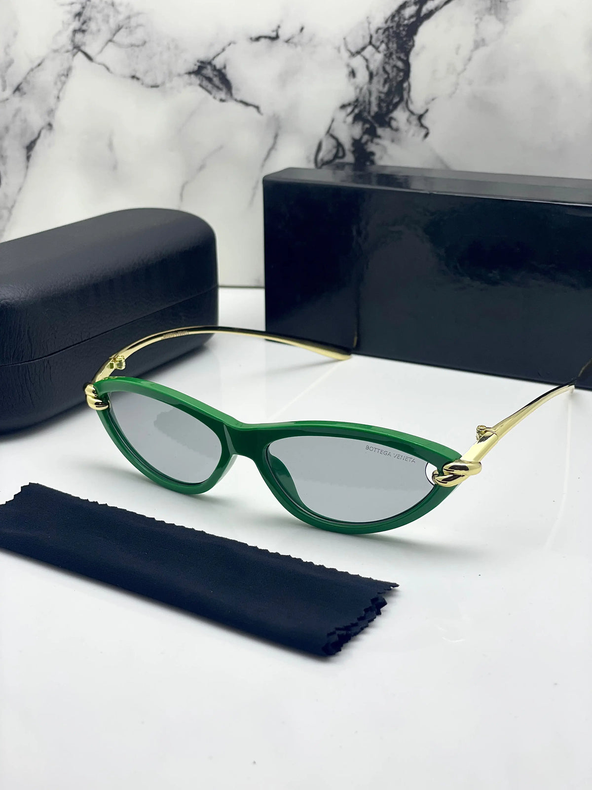 Bottega Veneta 305 Gold Green