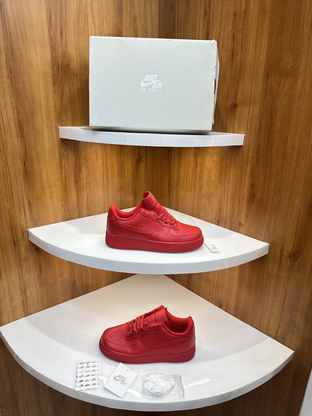 Nike_Airforce 1 Triple Red Sneakers