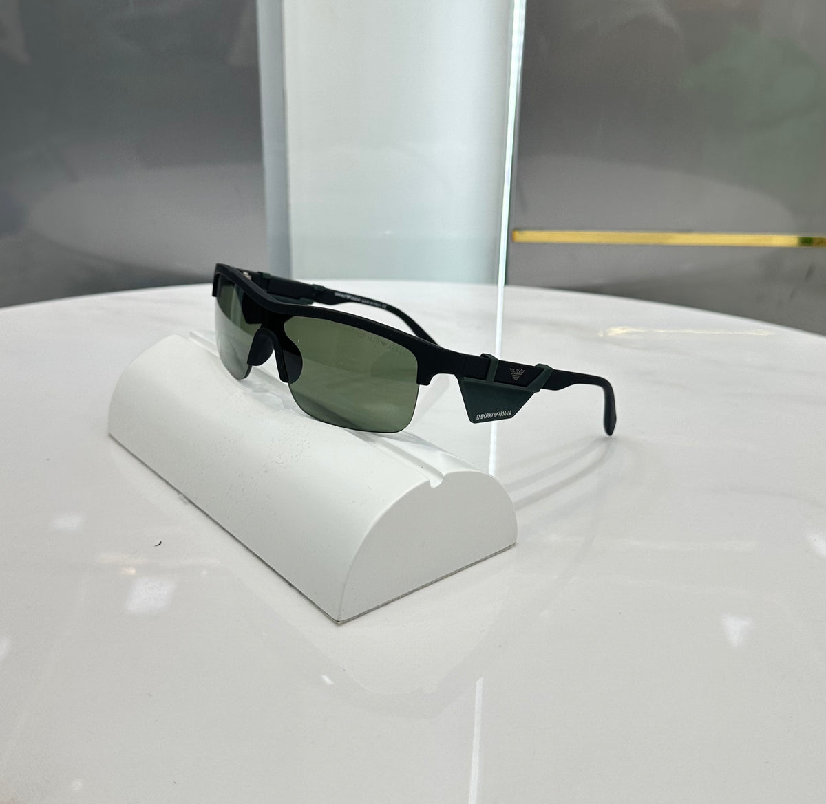 Emporio Armani limited Edition Luxury Shade With Original Packing
